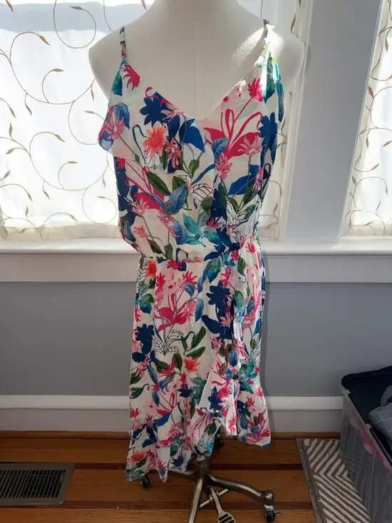 Parker 100% Silk Ruffle Front High-Low Floral Fiesta Dress Size Medium - Picture 1 of 9